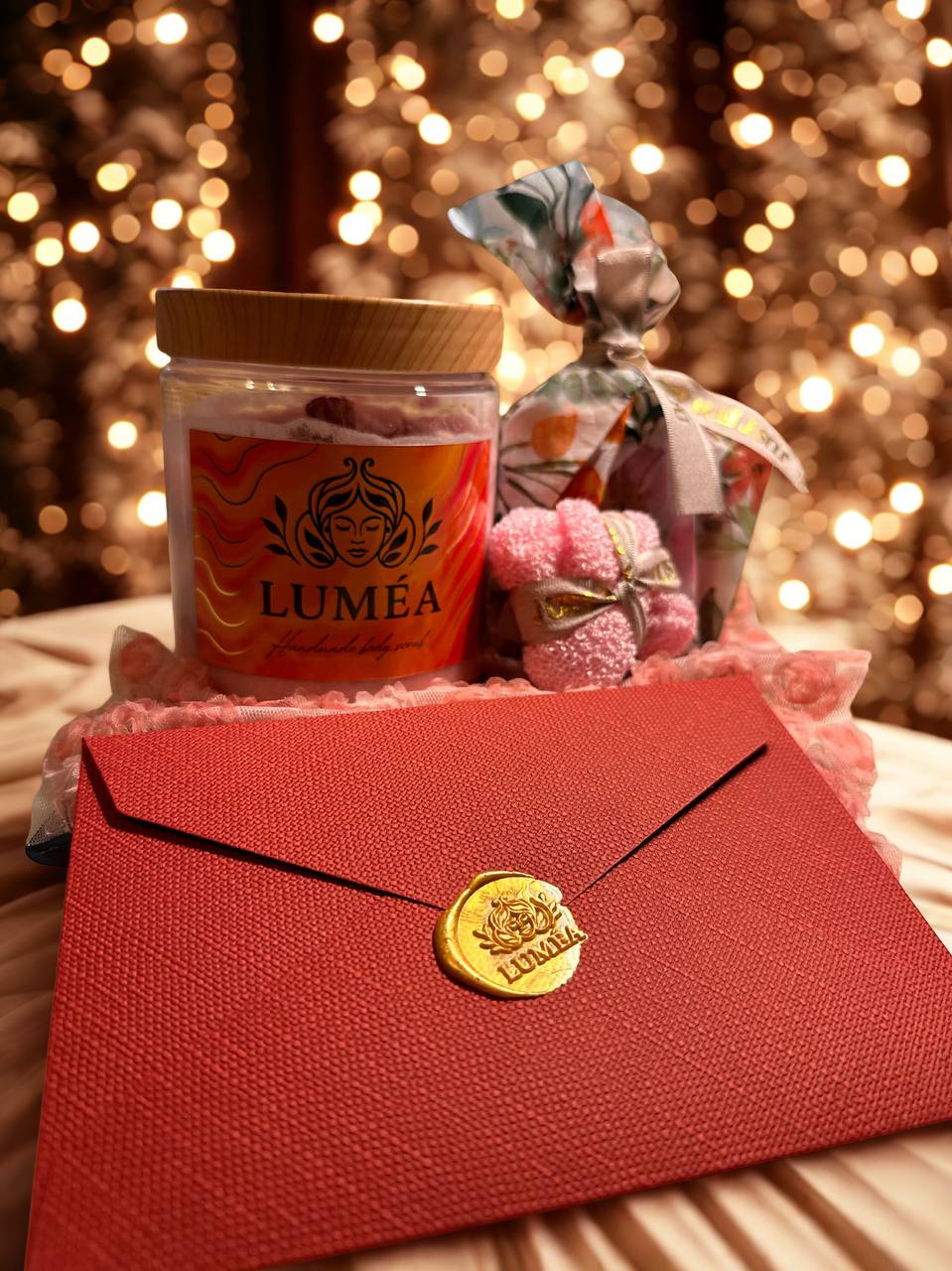  bespoke women’s luxury skincare gift set with florals and satin ribbon