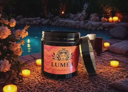 Preservative-free Dead Sea body scrub with Shea butter and amber scent